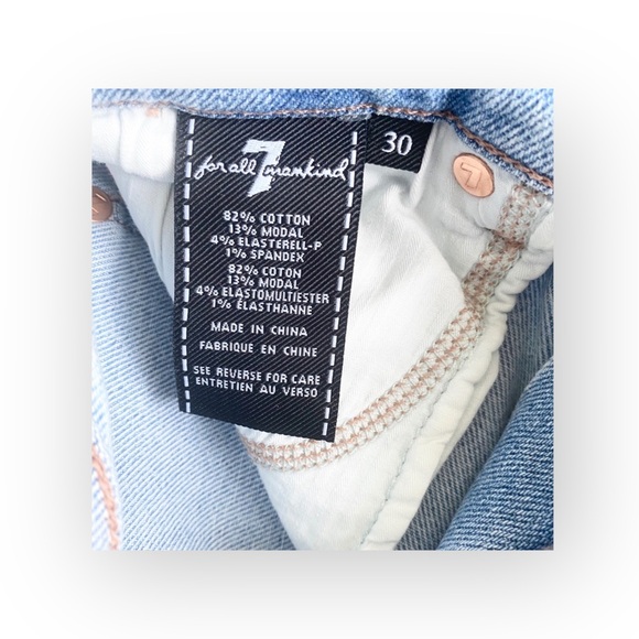 new 7 For All Mankind ® ㋛ Luxe Edie Destroy Rip Knee Crop Jeans ㋛ Vintage Cloud - Picture 9 of 16